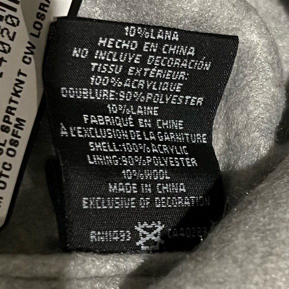 Los Angeles Rams Beanie Sideline Sport Knit Pom Beanie by NEW ERA. Must See RARE - Picture 8 of 9